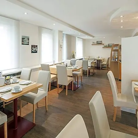 City Hotel Freiburg Ξενοδοχείο 4*