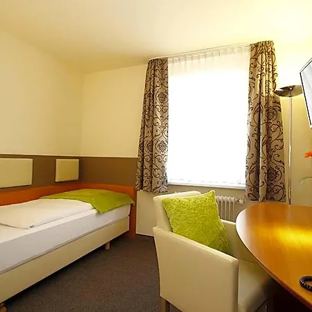 City Hotel Freiburg 4*