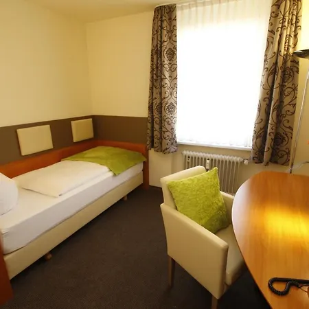 City Hotel Freiburg 4*