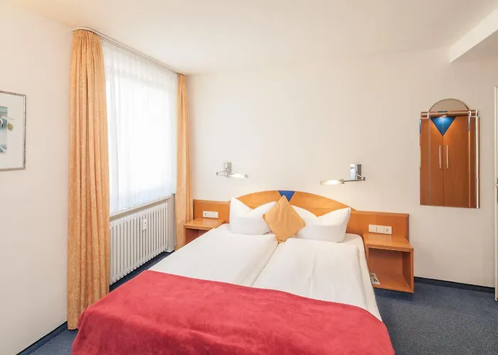 City Hotel Freiburg 4*