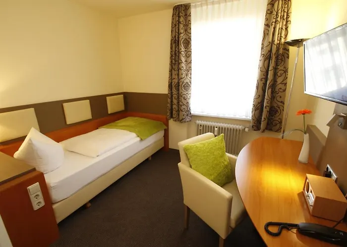 City Hotel Freiburg 4*
